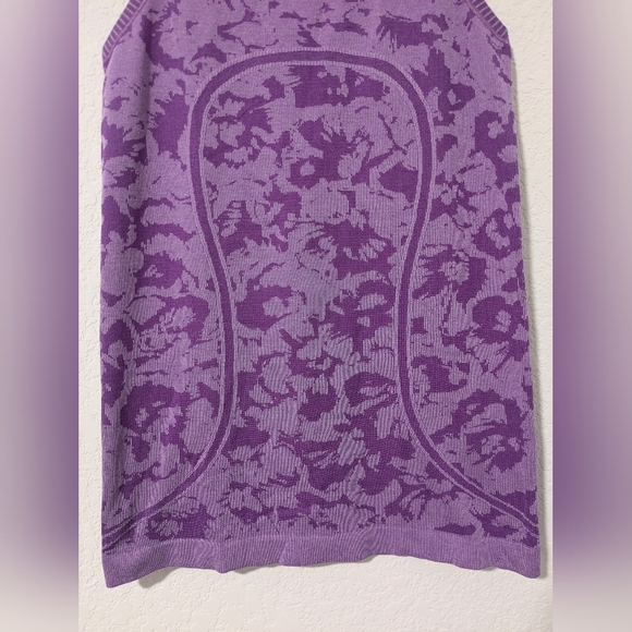 Lululemon Purple Printed Logo Slim Swiftly Tech Racerback Knit Tank Top 4 - Picture 6 of 9